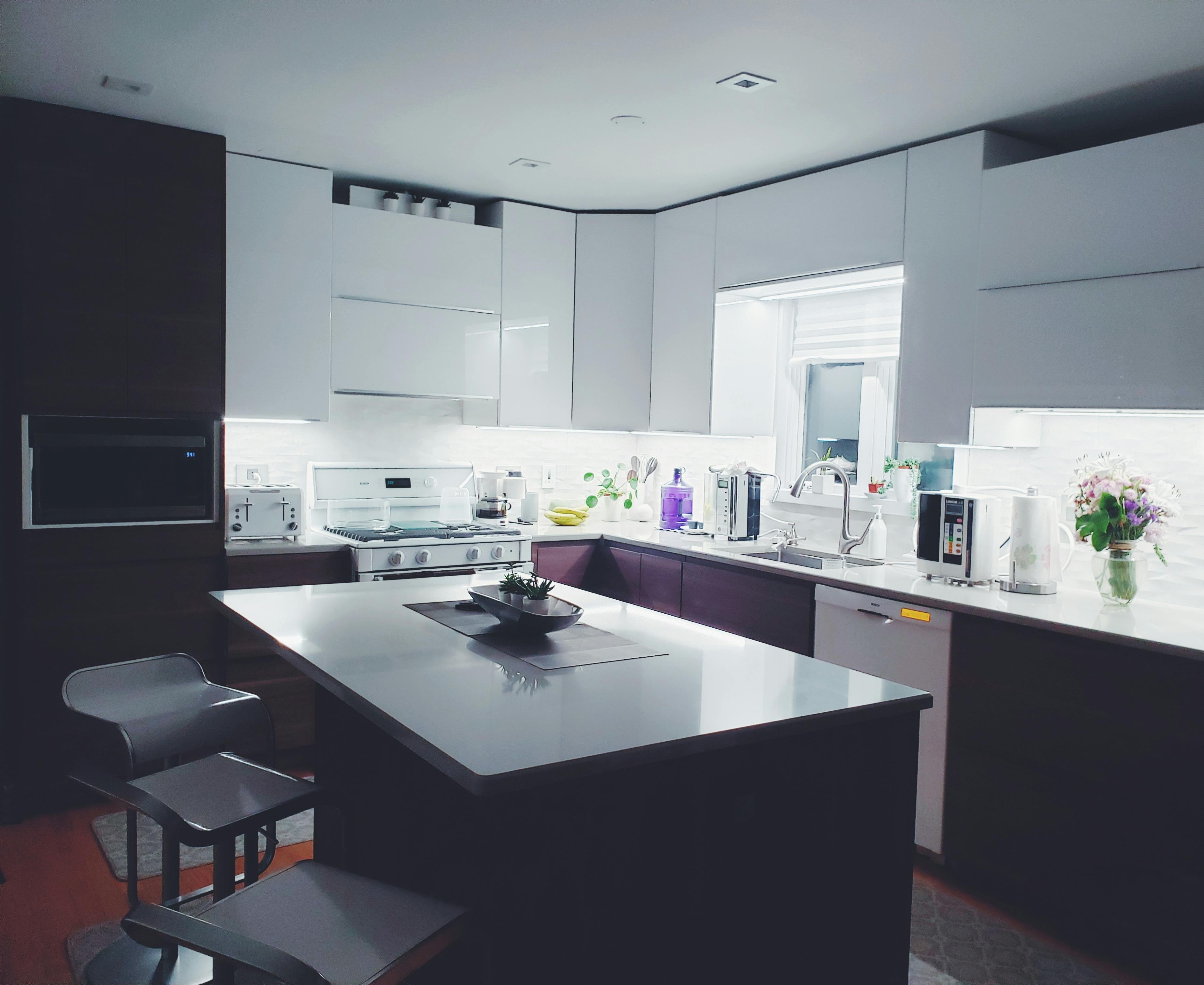 Kitchen – Walling Home and Garden