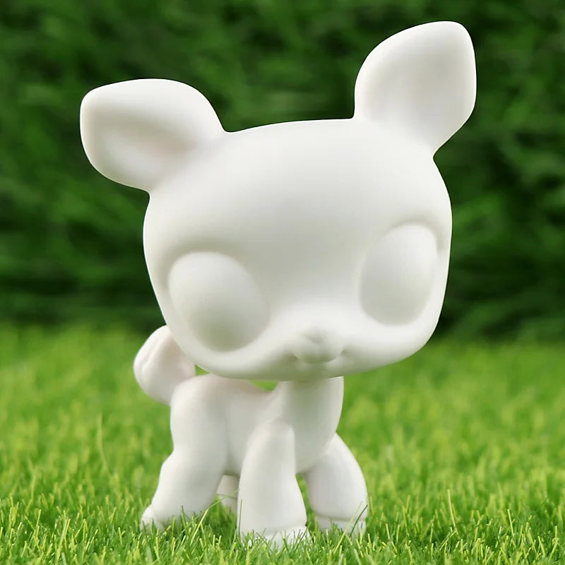 Lovely White Base Pet Figure