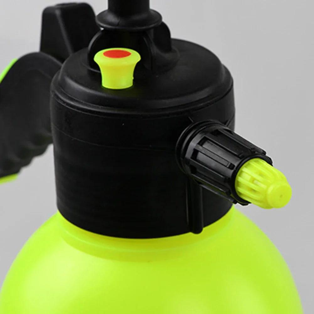 3/2L Hand Pump Pressurized Plant Spray Bottle