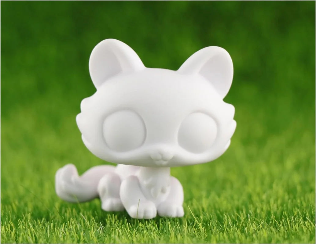 Lovely White Base Pet Figure